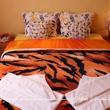 Apartamento Victoria 2 *